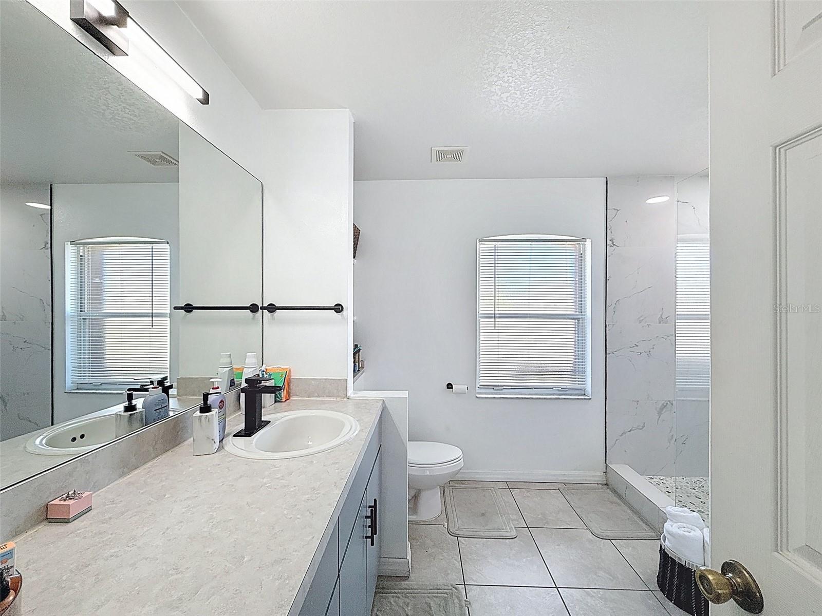 Listing photo id 48 for 12552 Corrine Avenue