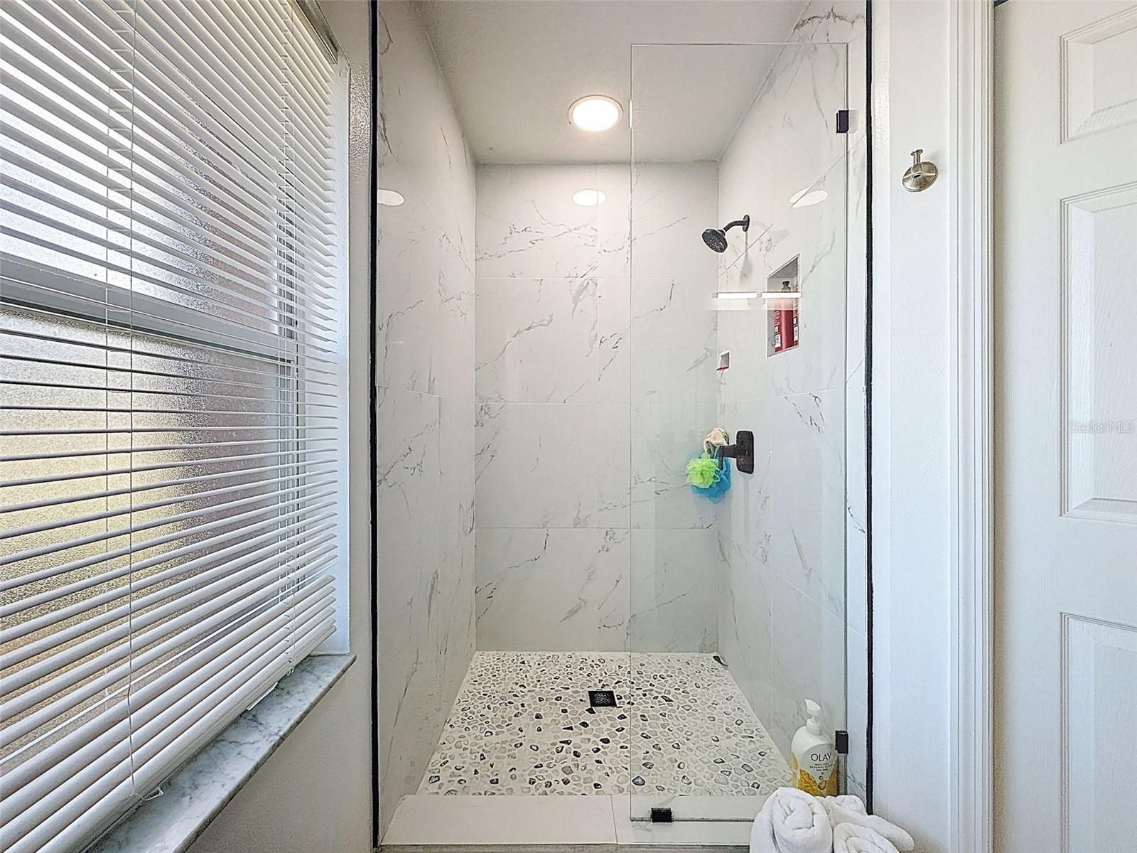 Listing photo id 51 for 12552 Corrine Avenue