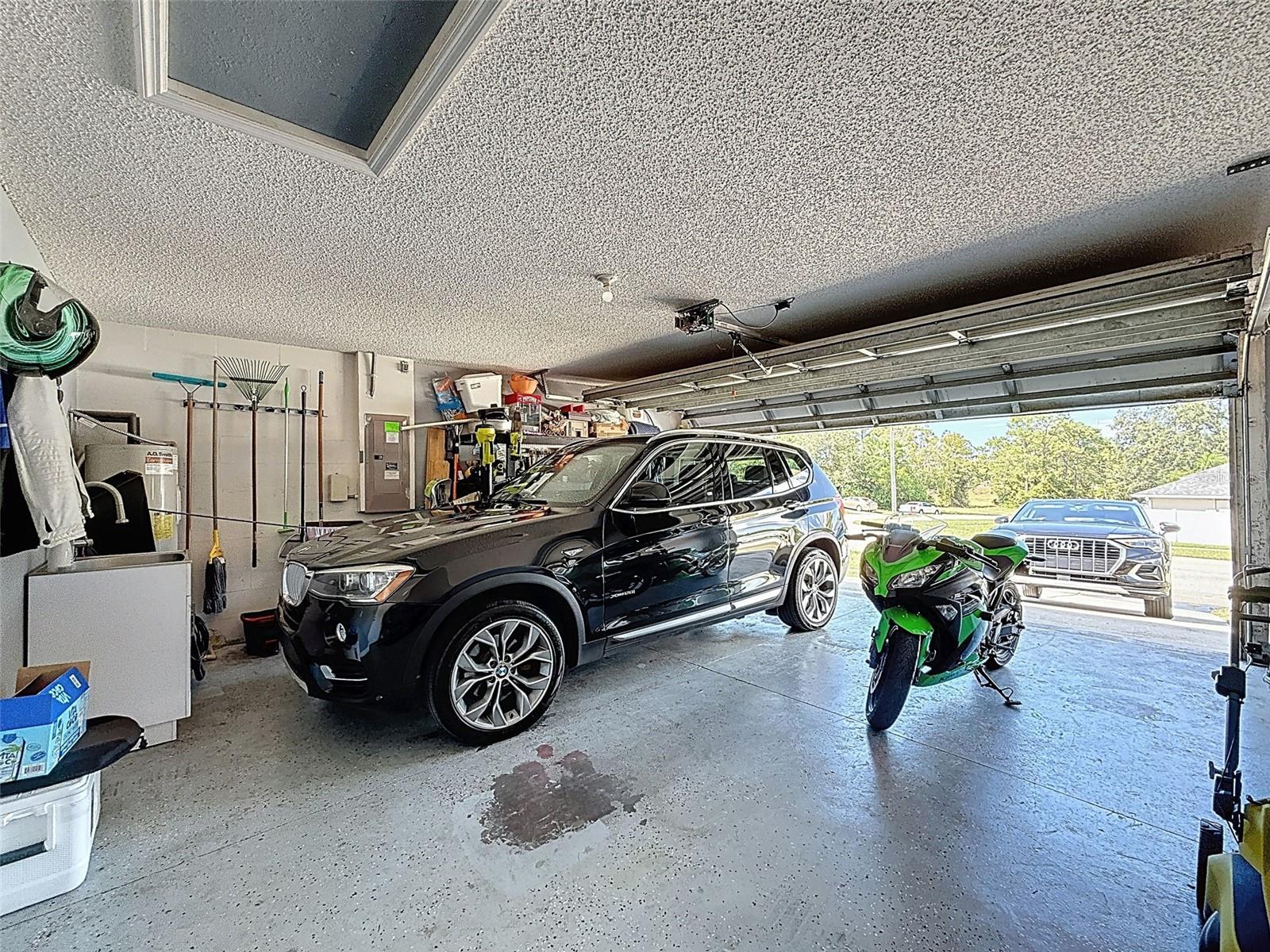 Listing photo id 65 for 12552 Corrine Avenue