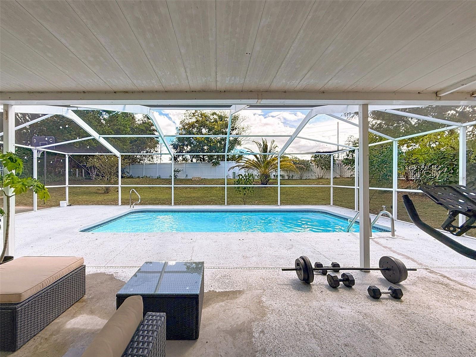 Listing photo id 67 for 12552 Corrine Avenue