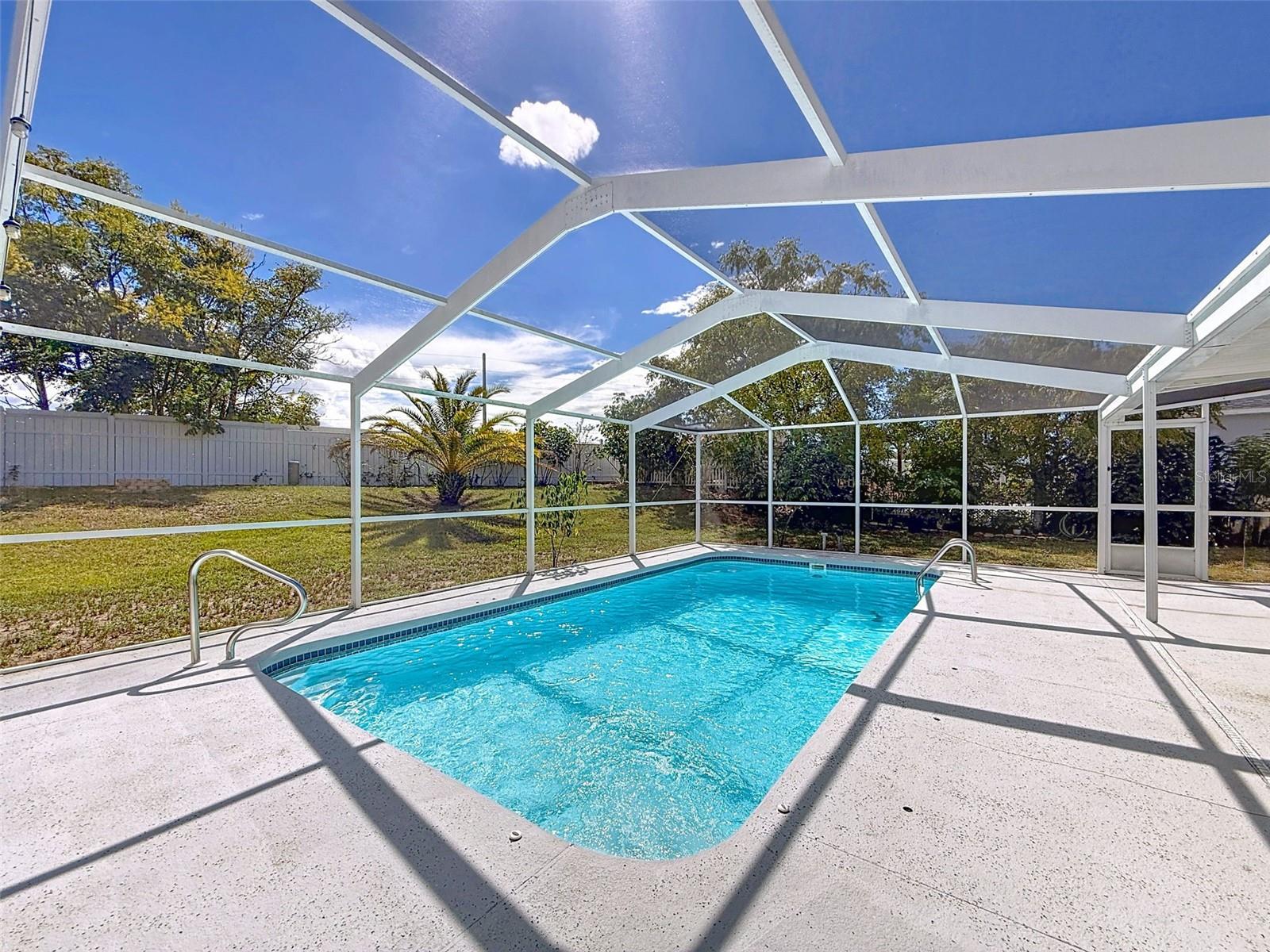 Listing photo id 74 for 12552 Corrine Avenue