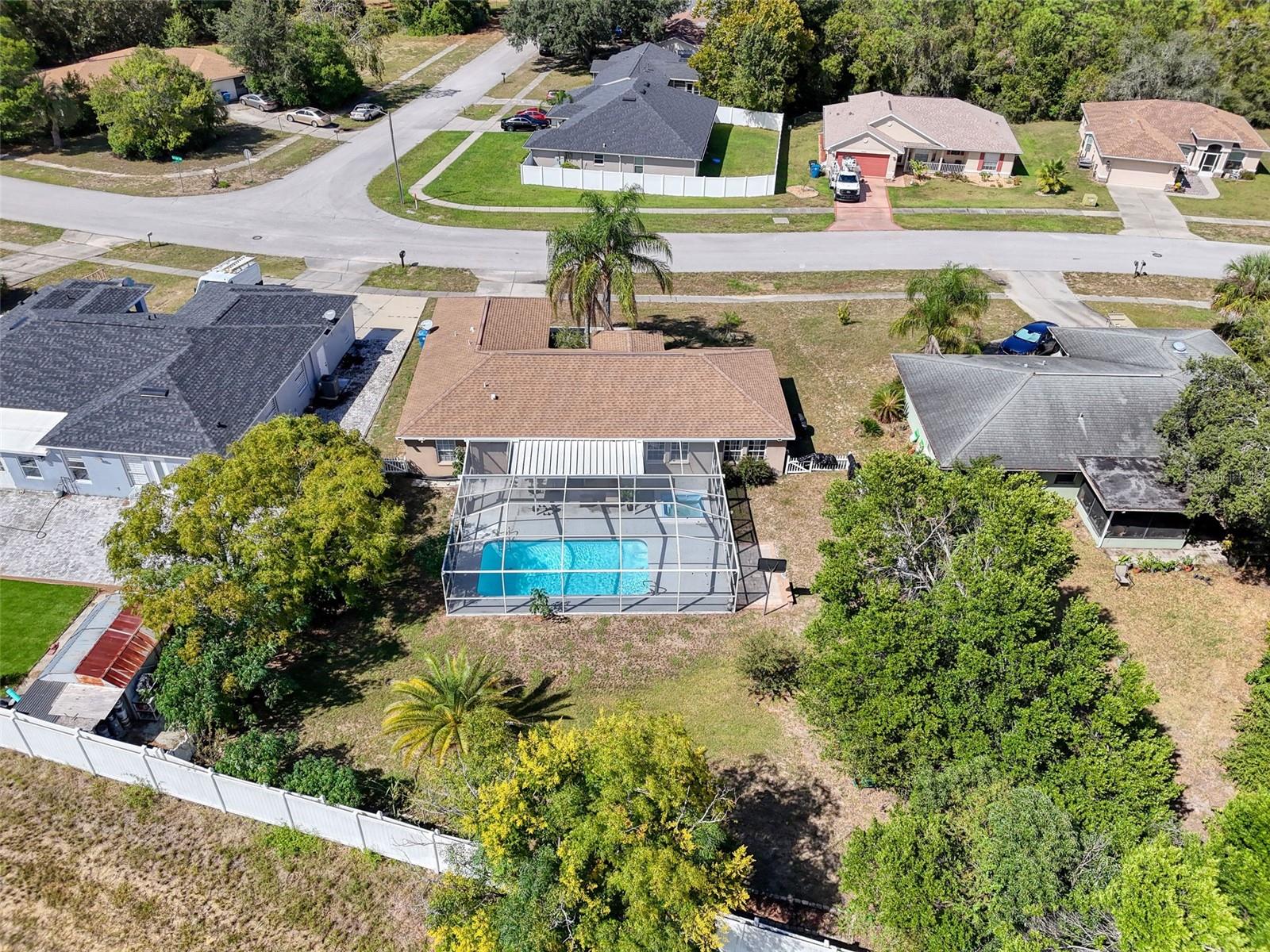 Listing photo id 7 for 12552 Corrine Avenue