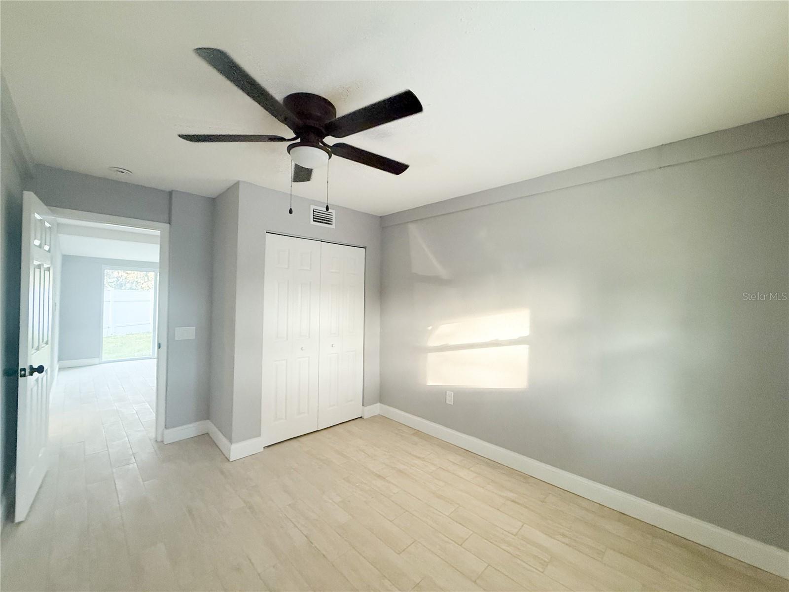 Image 18 of 29 For 14000 Miramar Avenue