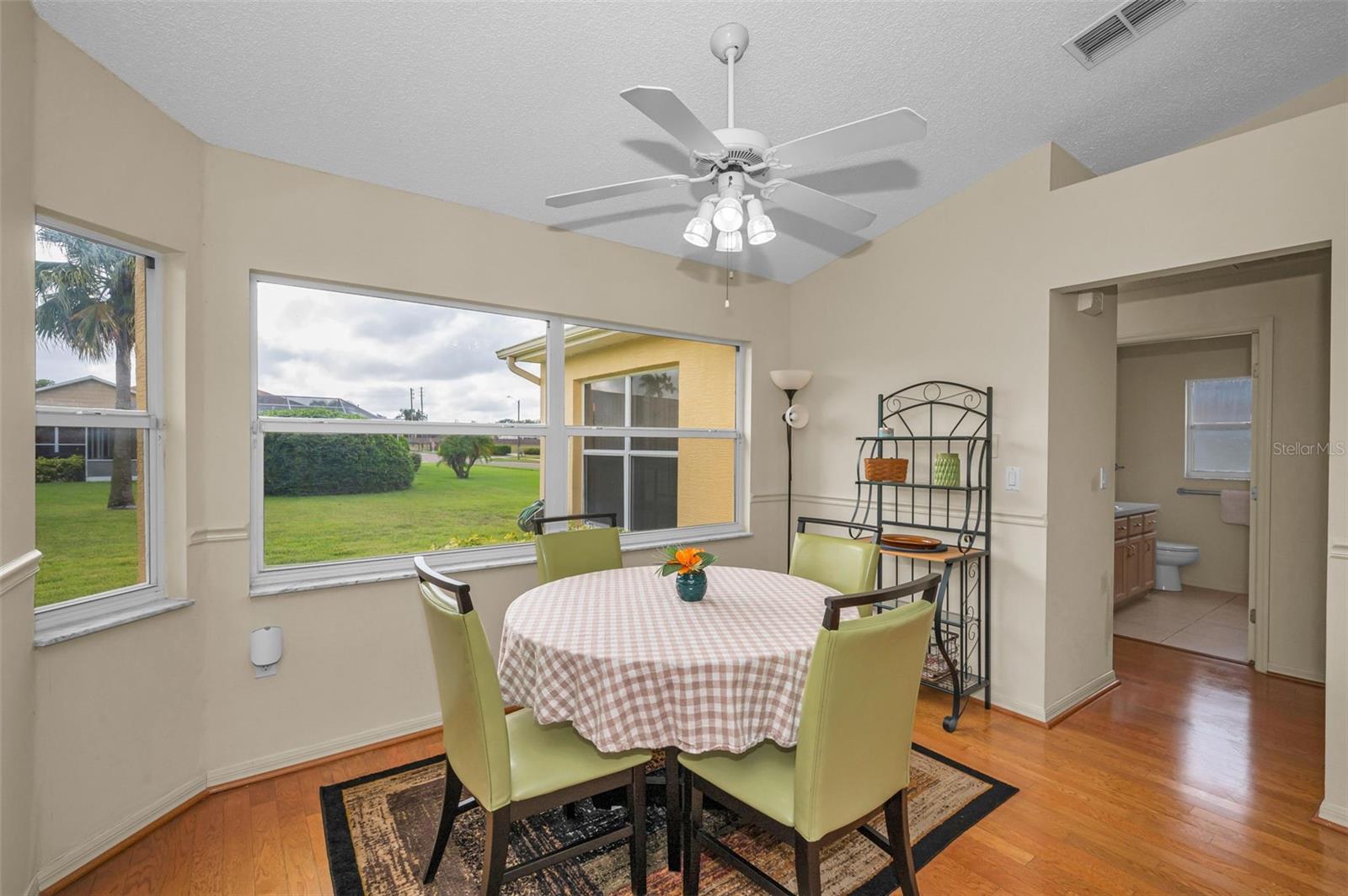 Image 15 of 60 For 6606 Garden Palm Court