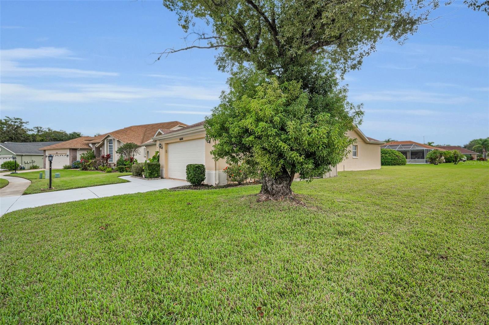 Image 31 of 60 For 6606 Garden Palm Court