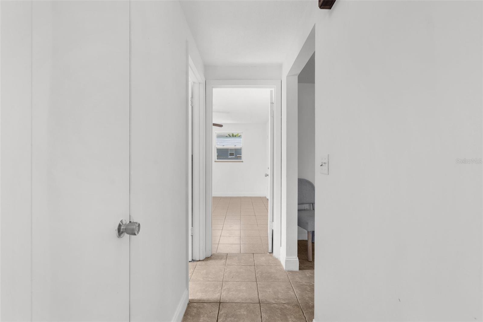 Image 11 of 27 For 5330 Poinsettia Drive