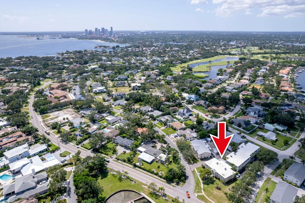 Image 11 of 40 For 1050 Rafael Boulevard Ne 2