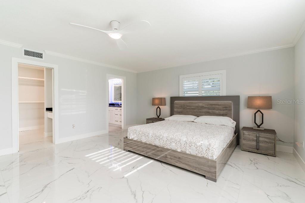 Image 21 of 40 For 1050 Rafael Boulevard Ne 2