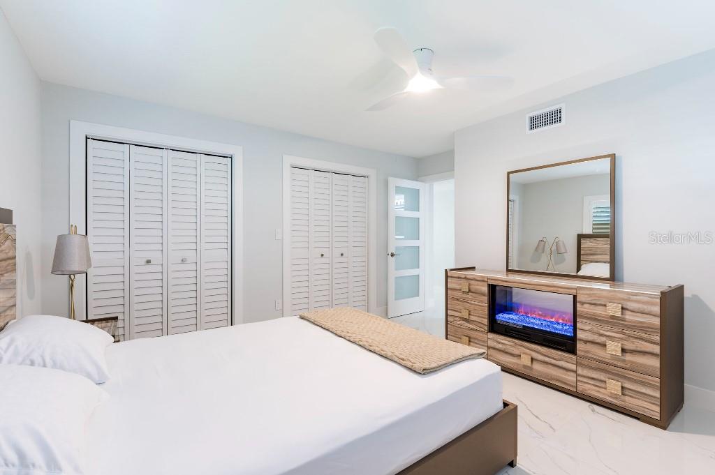 Image 27 of 40 For 1050 Rafael Boulevard Ne 2