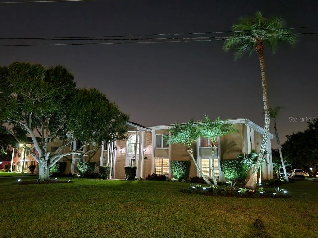 Image 39 of 40 For 1050 Rafael Boulevard Ne 2