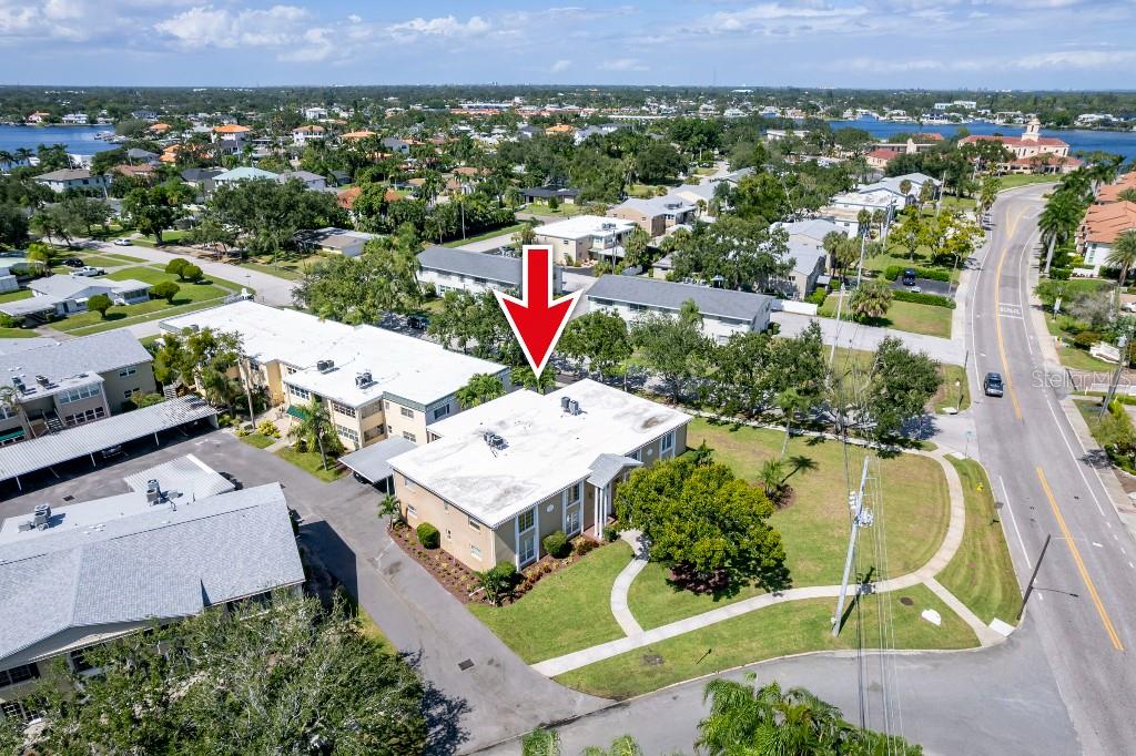 Image 8 of 40 For 1050 Rafael Boulevard Ne 2