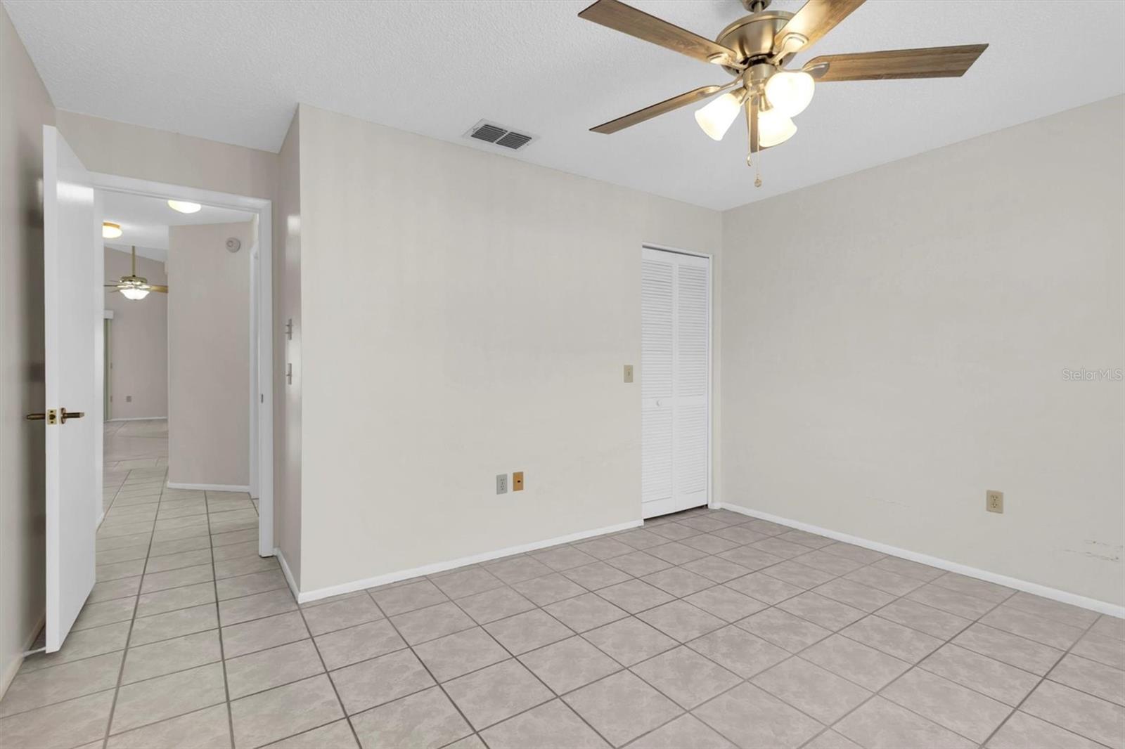 Image 19 of 53 For 4739 Carrington Court