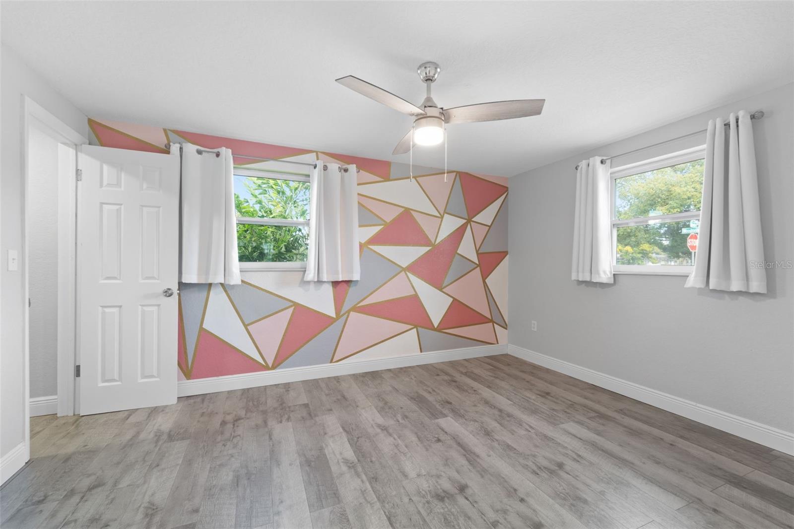 Image 23 of 62 For 4238 Glissade Drive