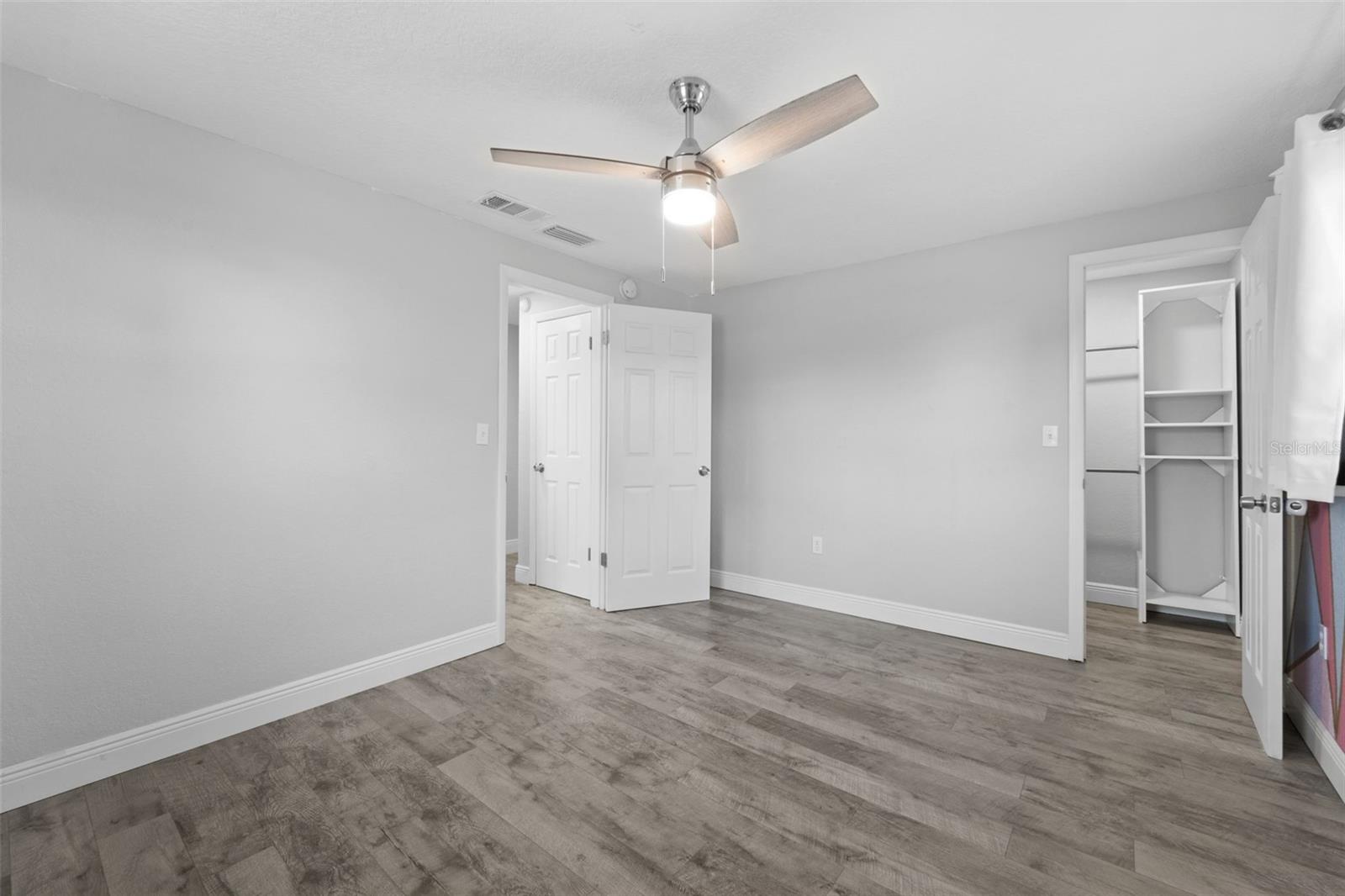 Image 24 of 62 For 4238 Glissade Drive