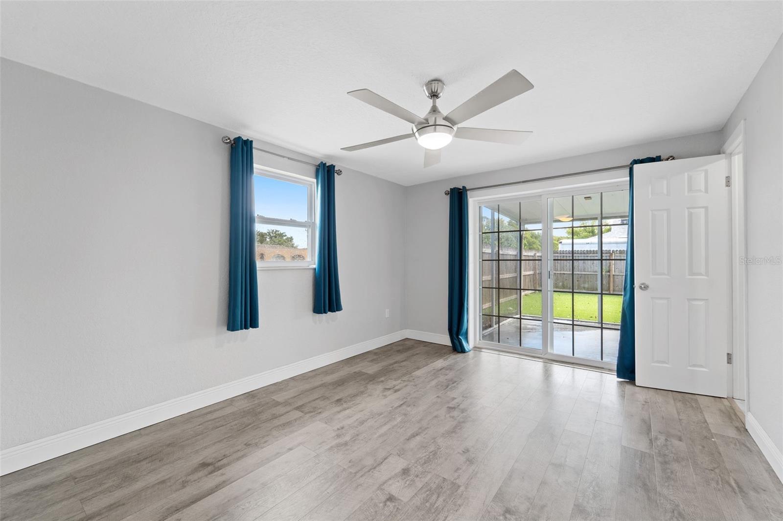 Image 36 of 62 For 4238 Glissade Drive