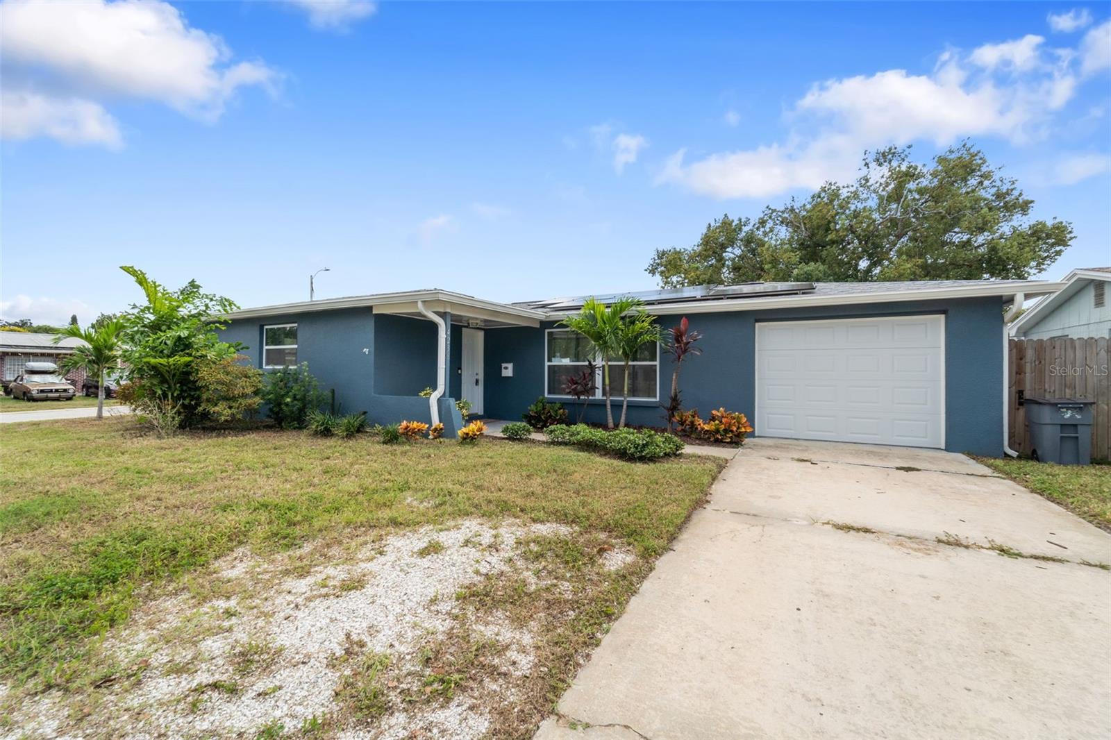 Image 52 of 62 For 4238 Glissade Drive