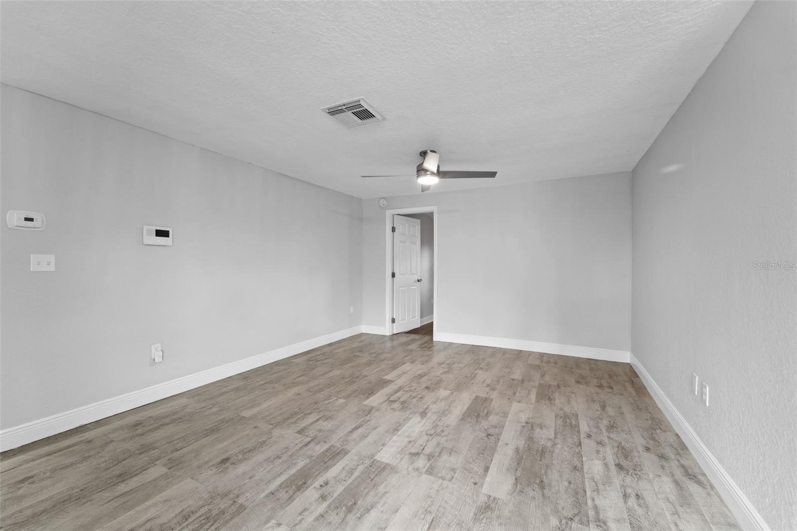 Image 9 of 62 For 4238 Glissade Drive