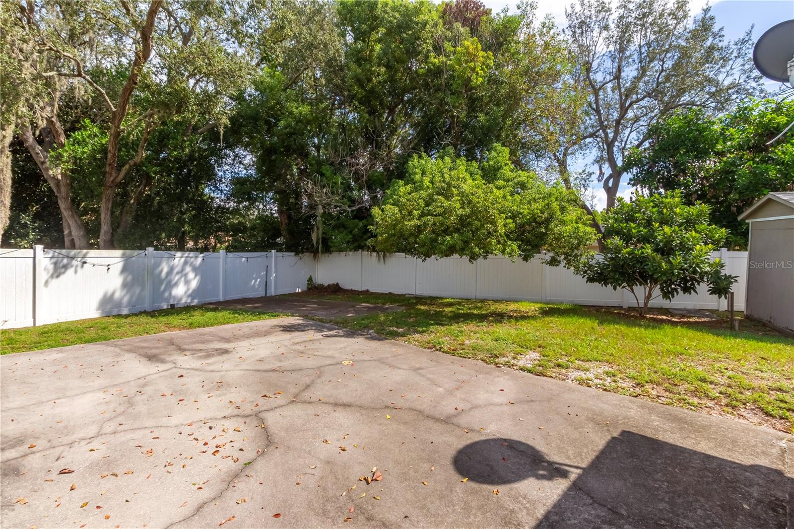 Image 22 of 31 For 7367 Gates Circle