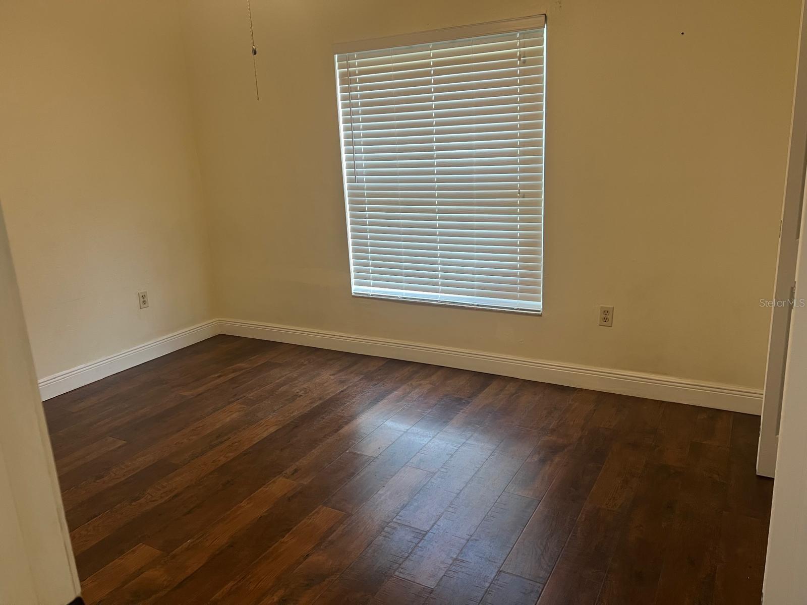 Image 6 of 12 For 431 James Place