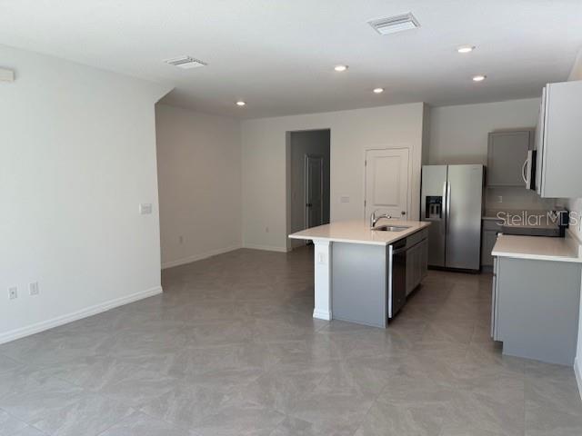 Image 2 of 6 For 581 Mangrove Shade Circle