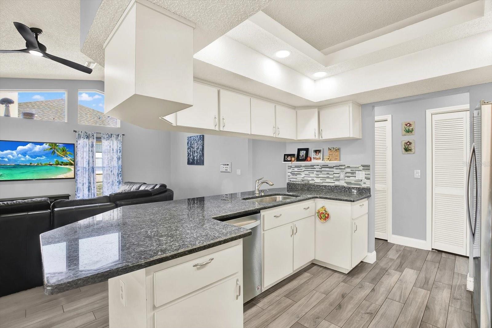 Image 3 of 30 For 2169 Arrow Avenue