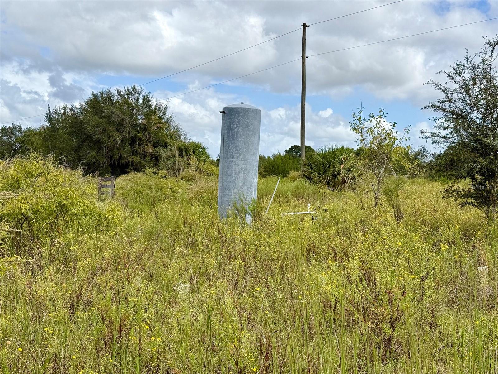 Image 12 of 14 For 14385 Highway 484