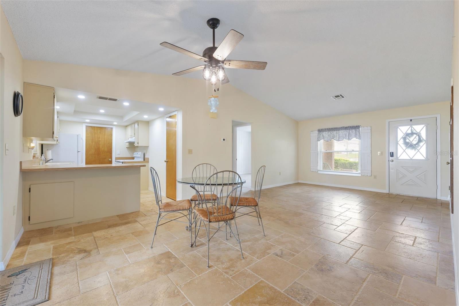 Image 10 of 37 For 12056 Cradock Street