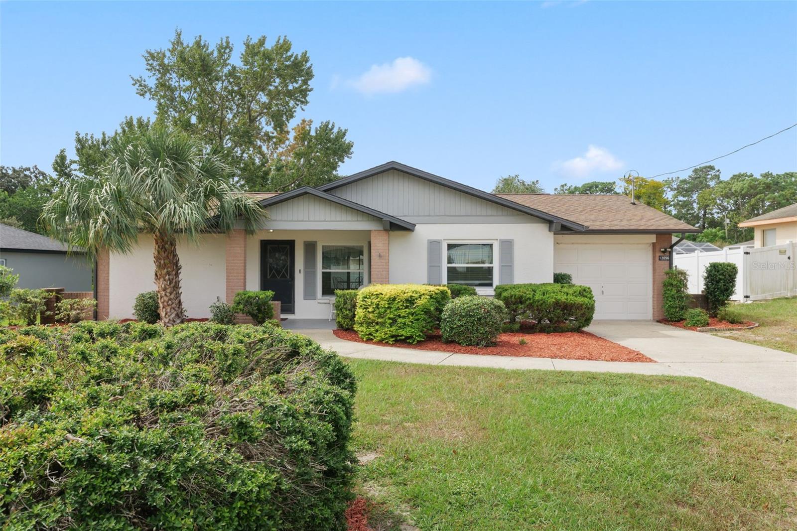 Image 5 of 37 For 12056 Cradock Street