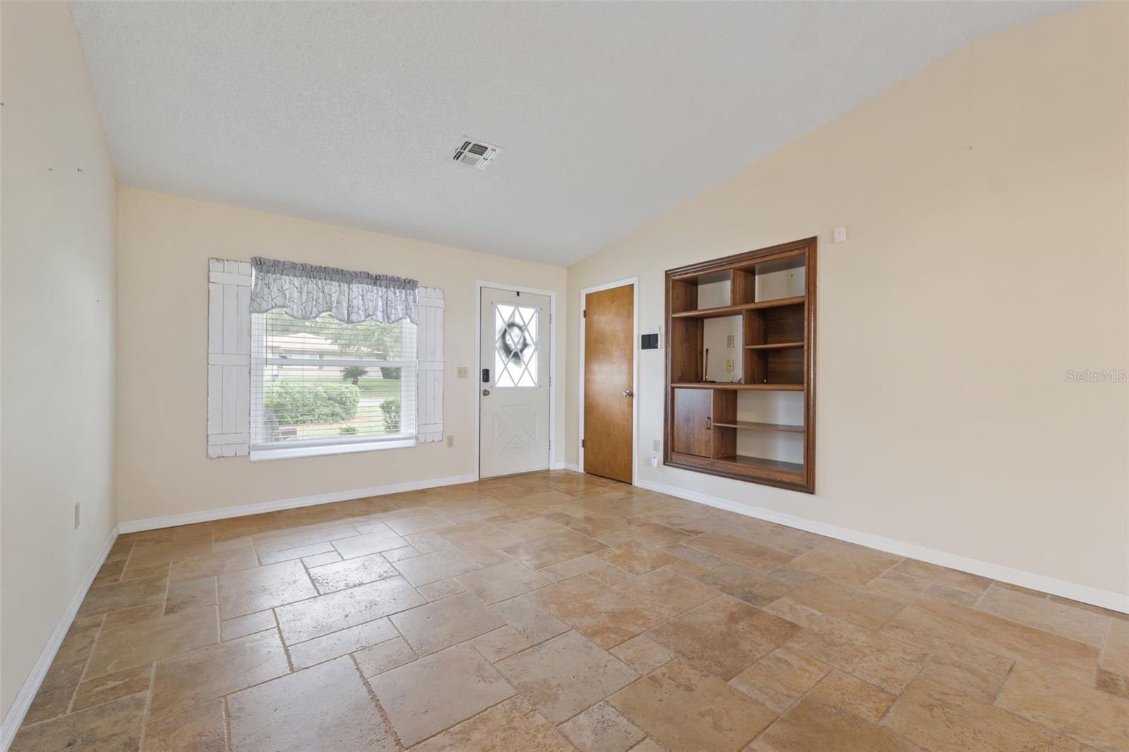 Image 9 of 37 For 12056 Cradock Street