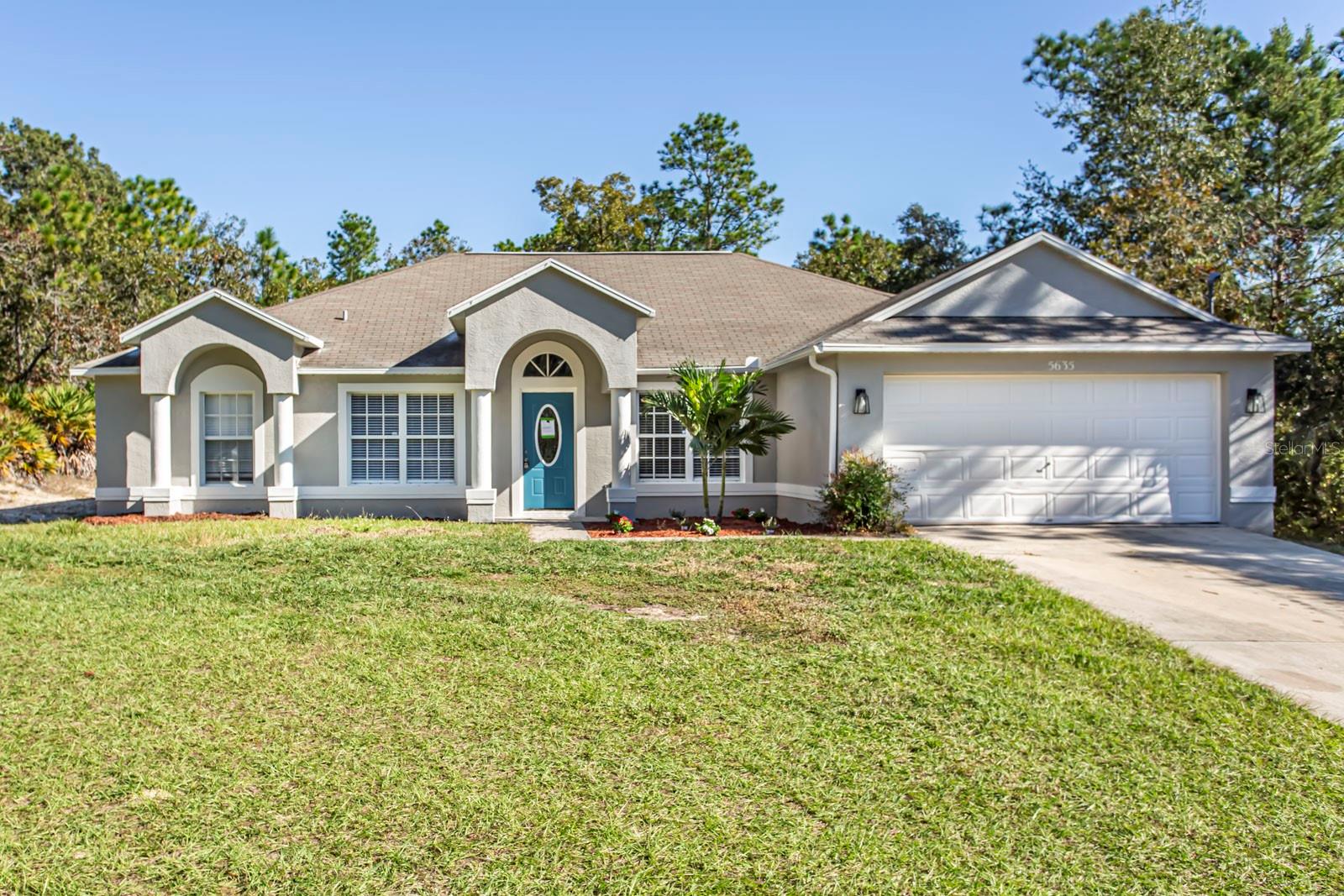 Listing photo id 35 for 5635 Matheson Drive