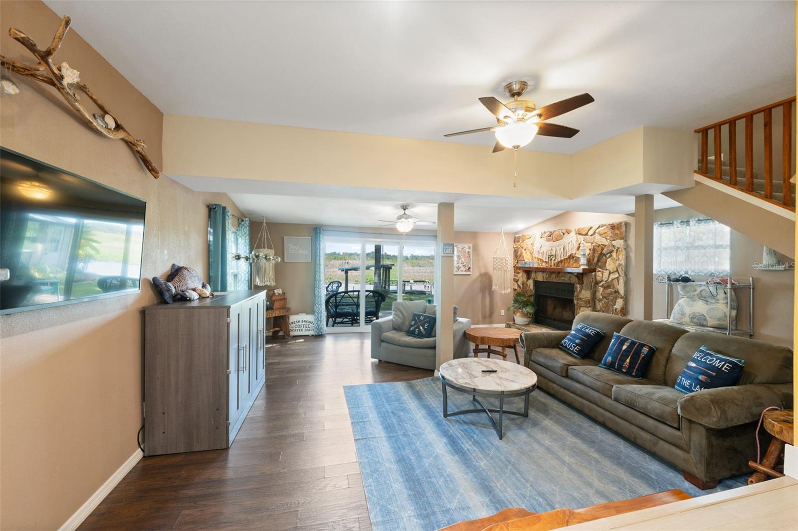 Listing photo id 28 for 7965 Riverbend Road