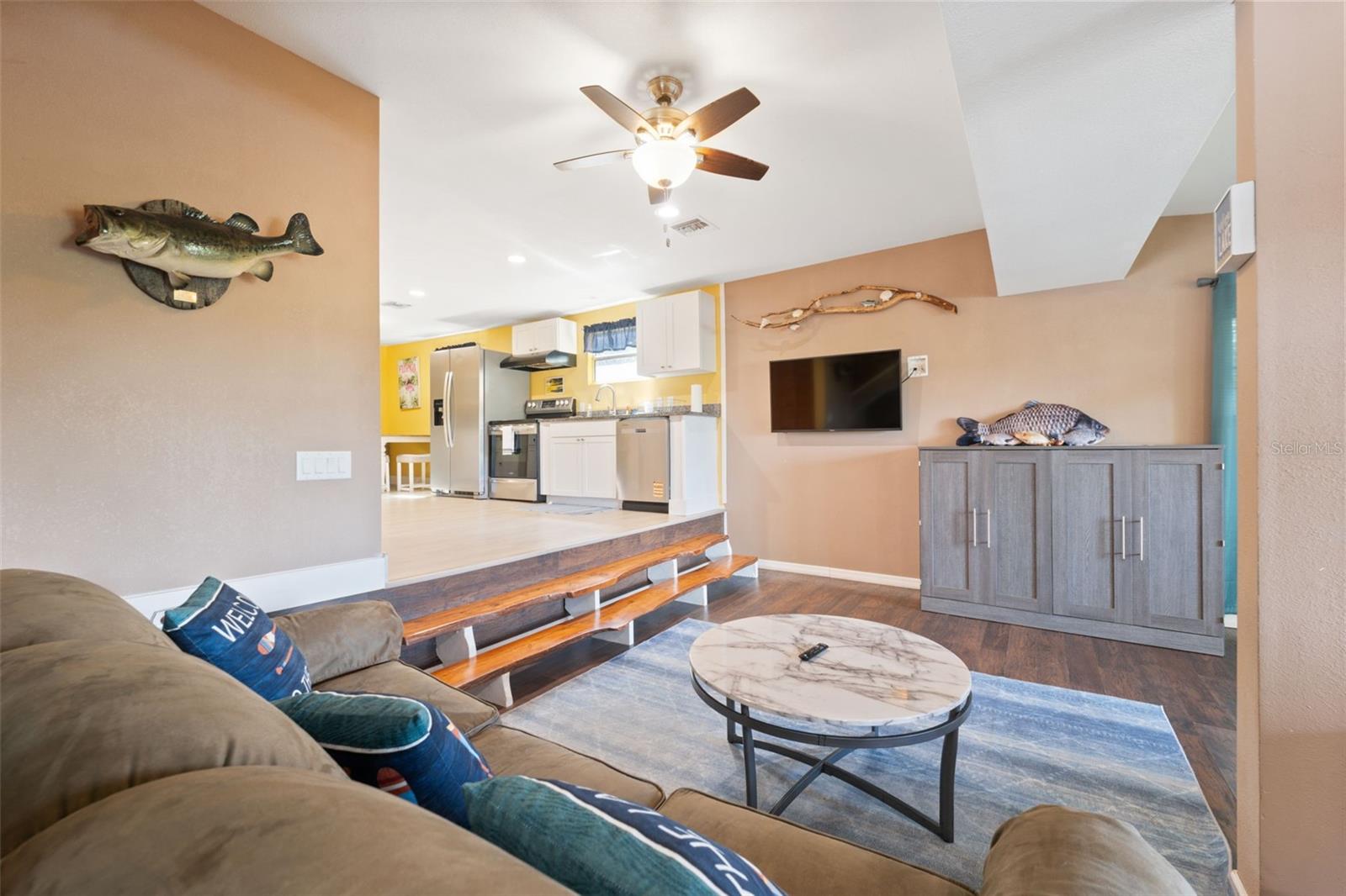 Listing photo id 30 for 7965 Riverbend Road