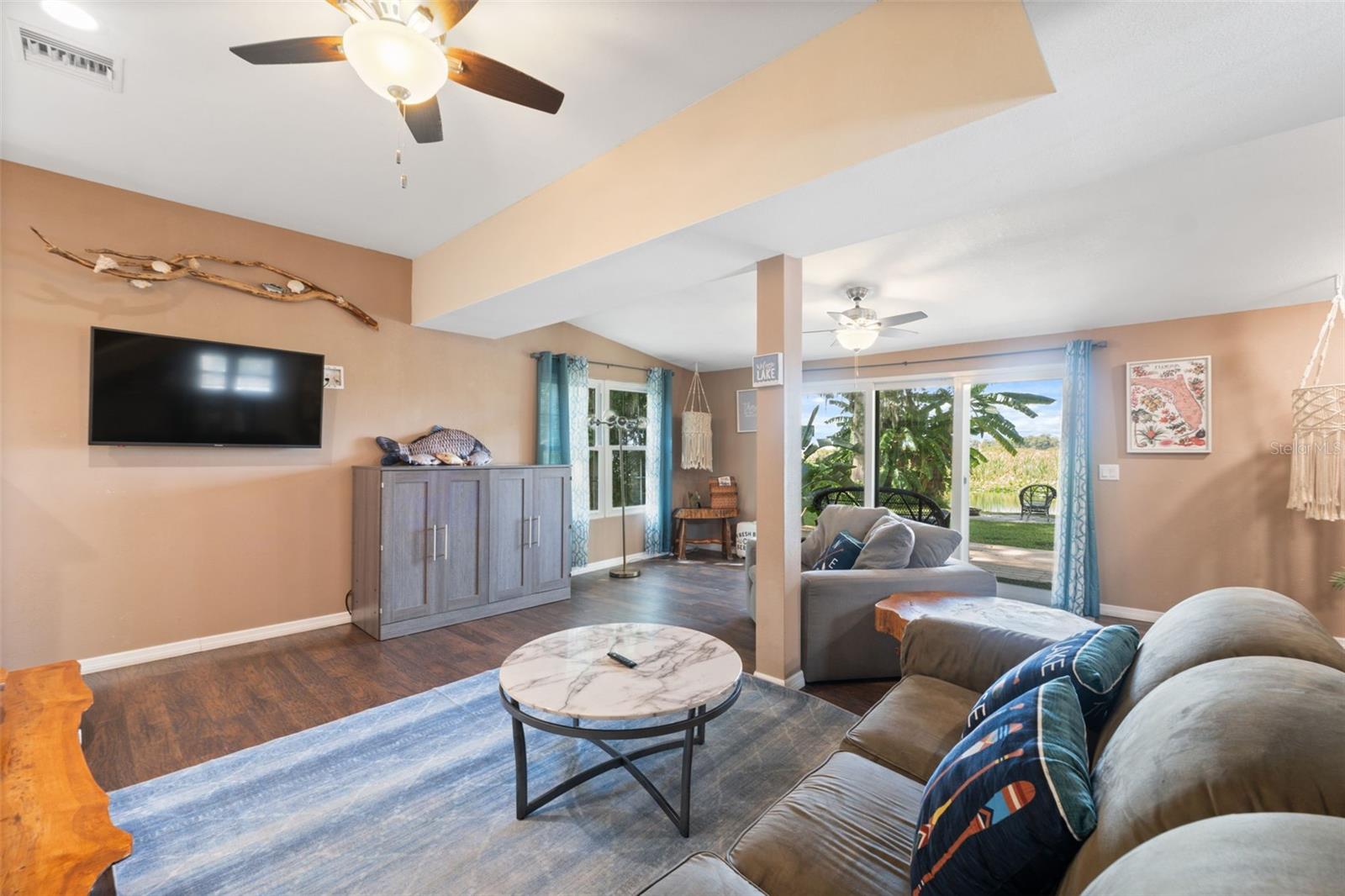 Listing photo id 31 for 7965 Riverbend Road