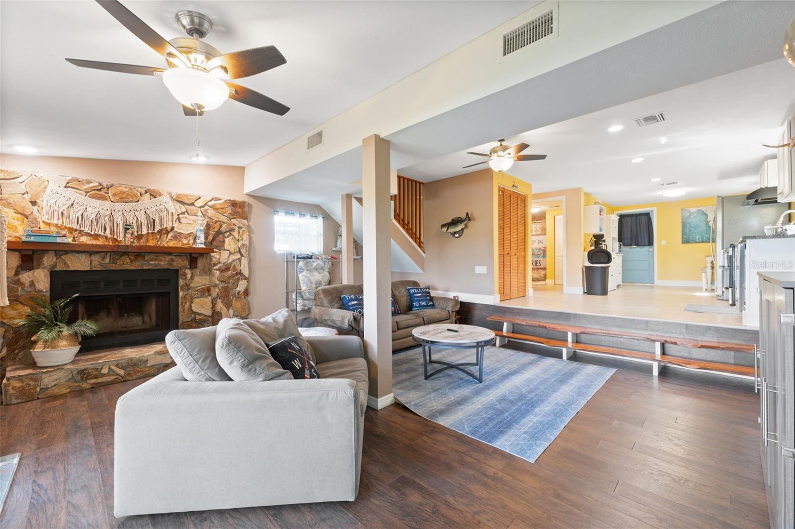 Listing photo id 32 for 7965 Riverbend Road