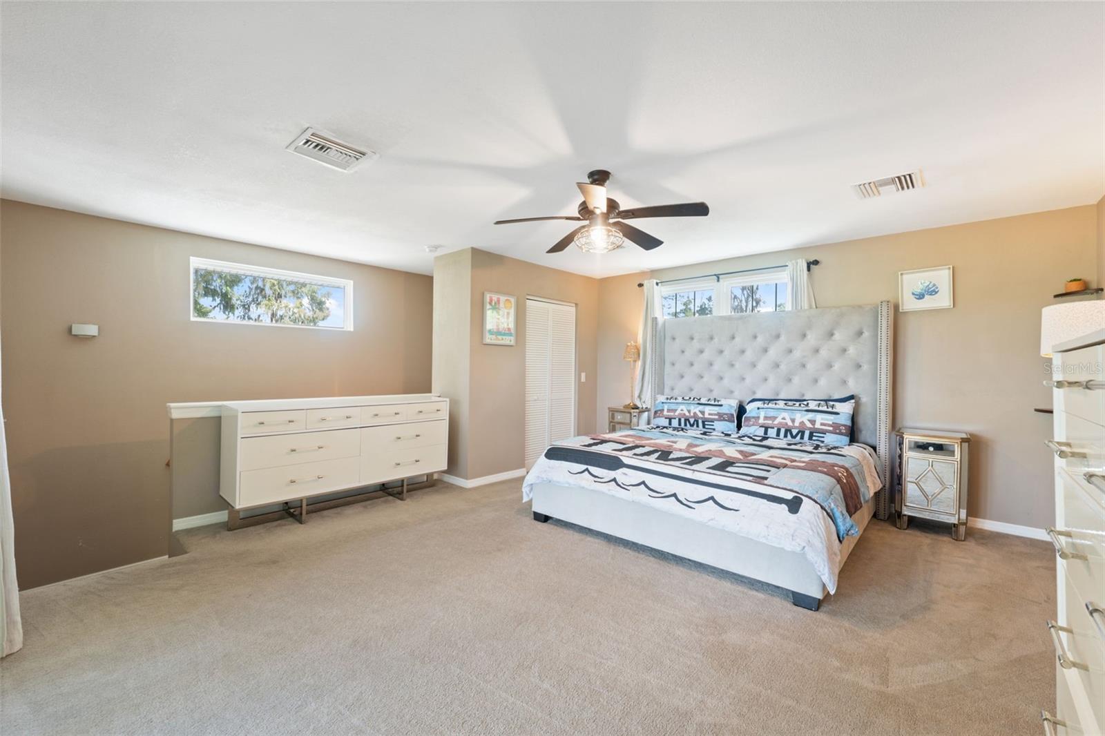 Listing photo id 35 for 7965 Riverbend Road