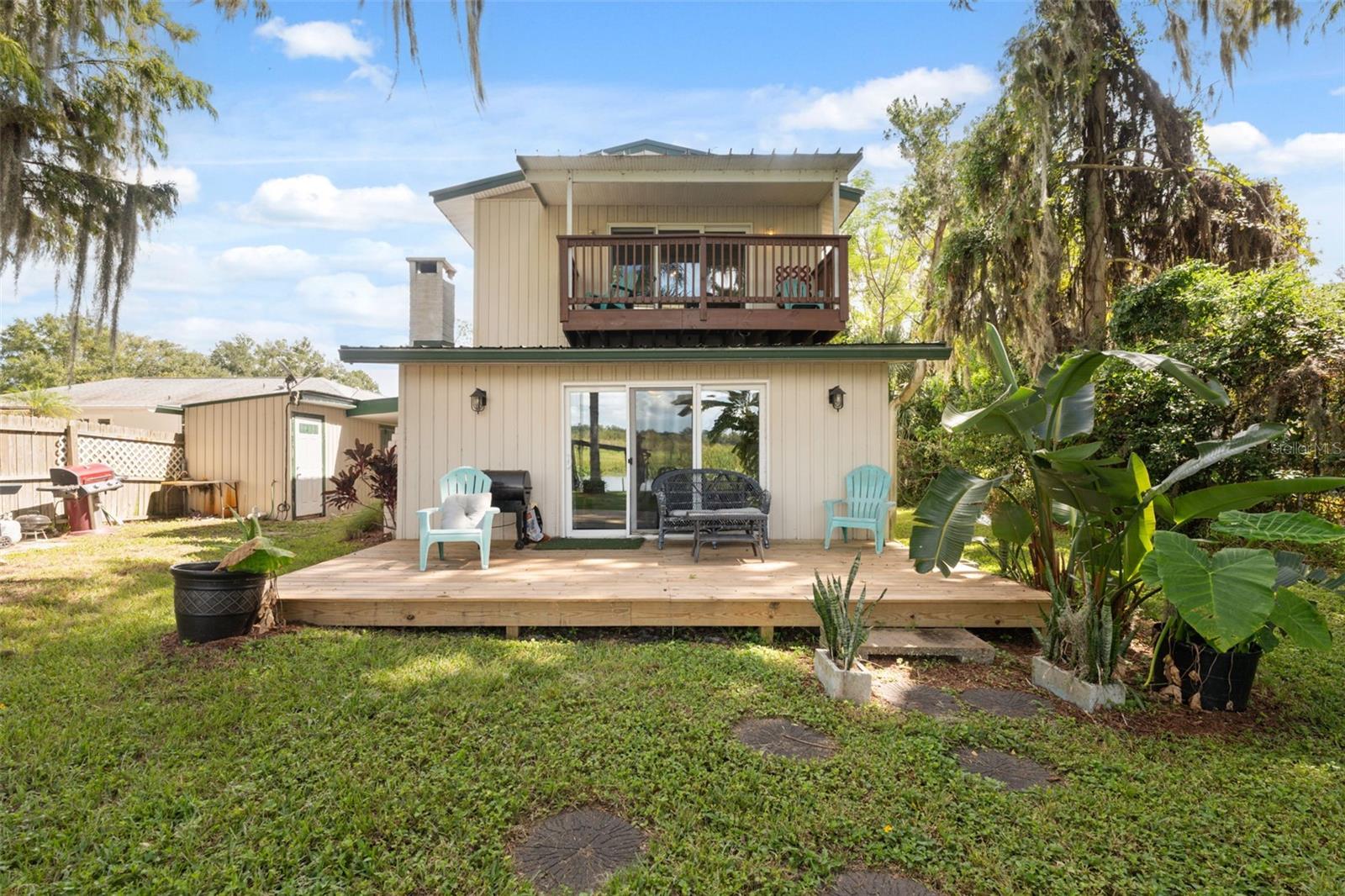 Listing photo id 40 for 7965 Riverbend Road
