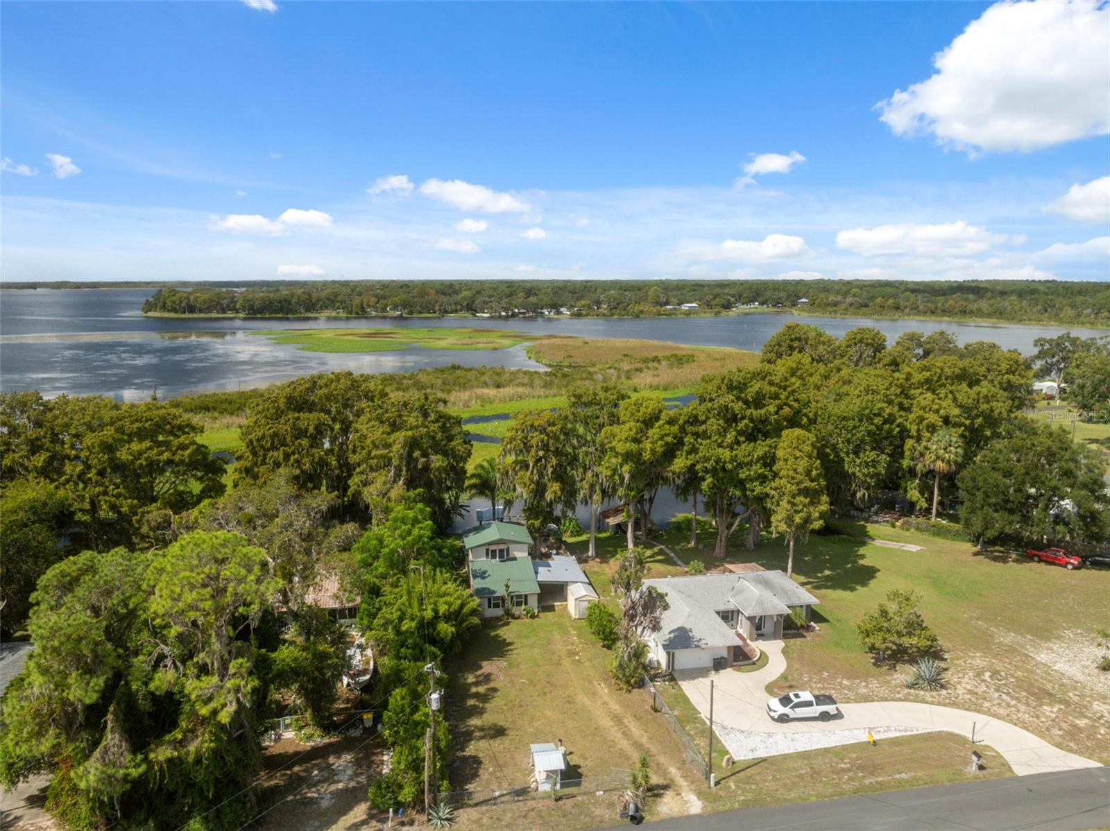 Listing photo id 44 for 7965 Riverbend Road