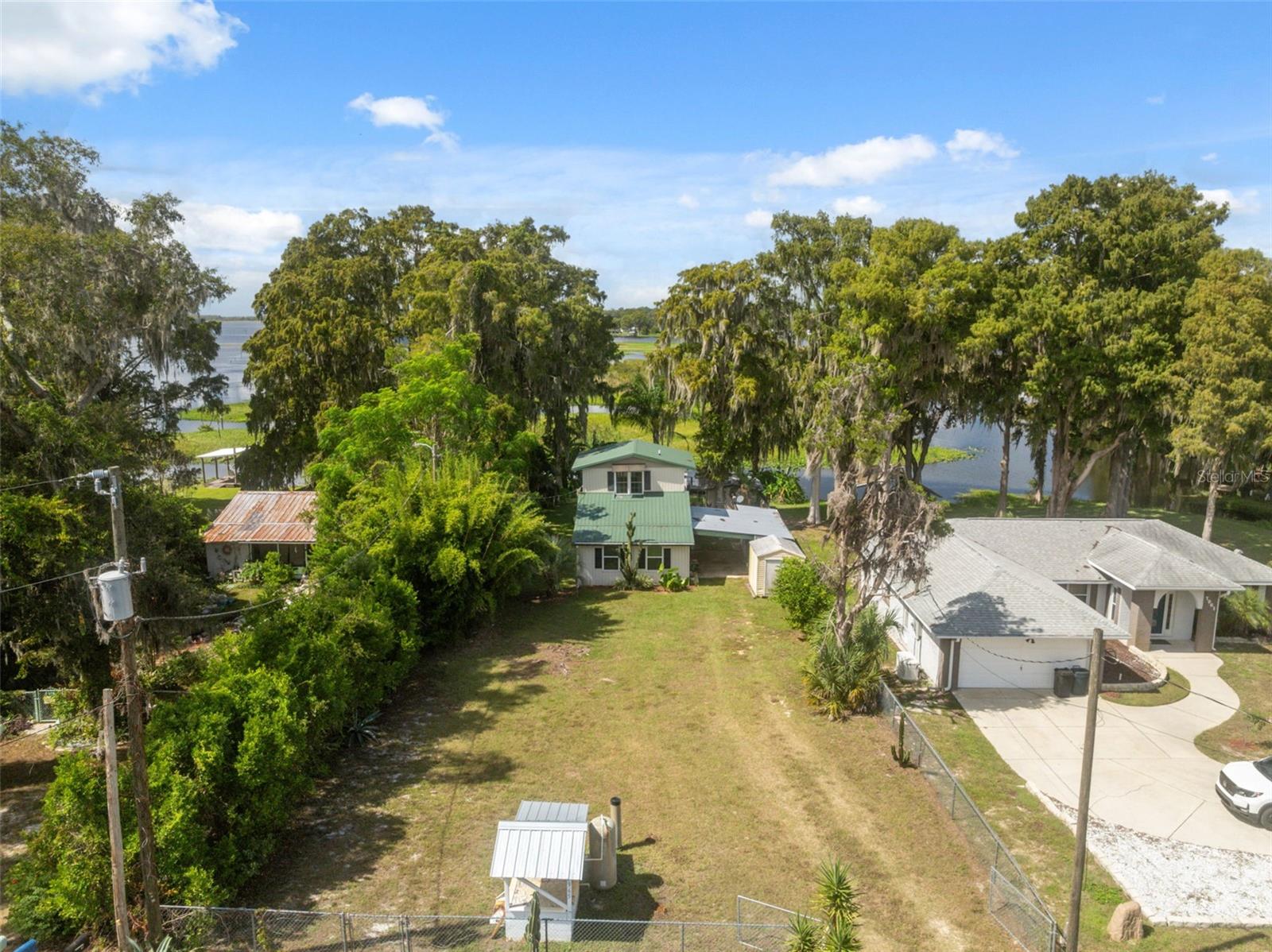 Listing photo id 45 for 7965 Riverbend Road