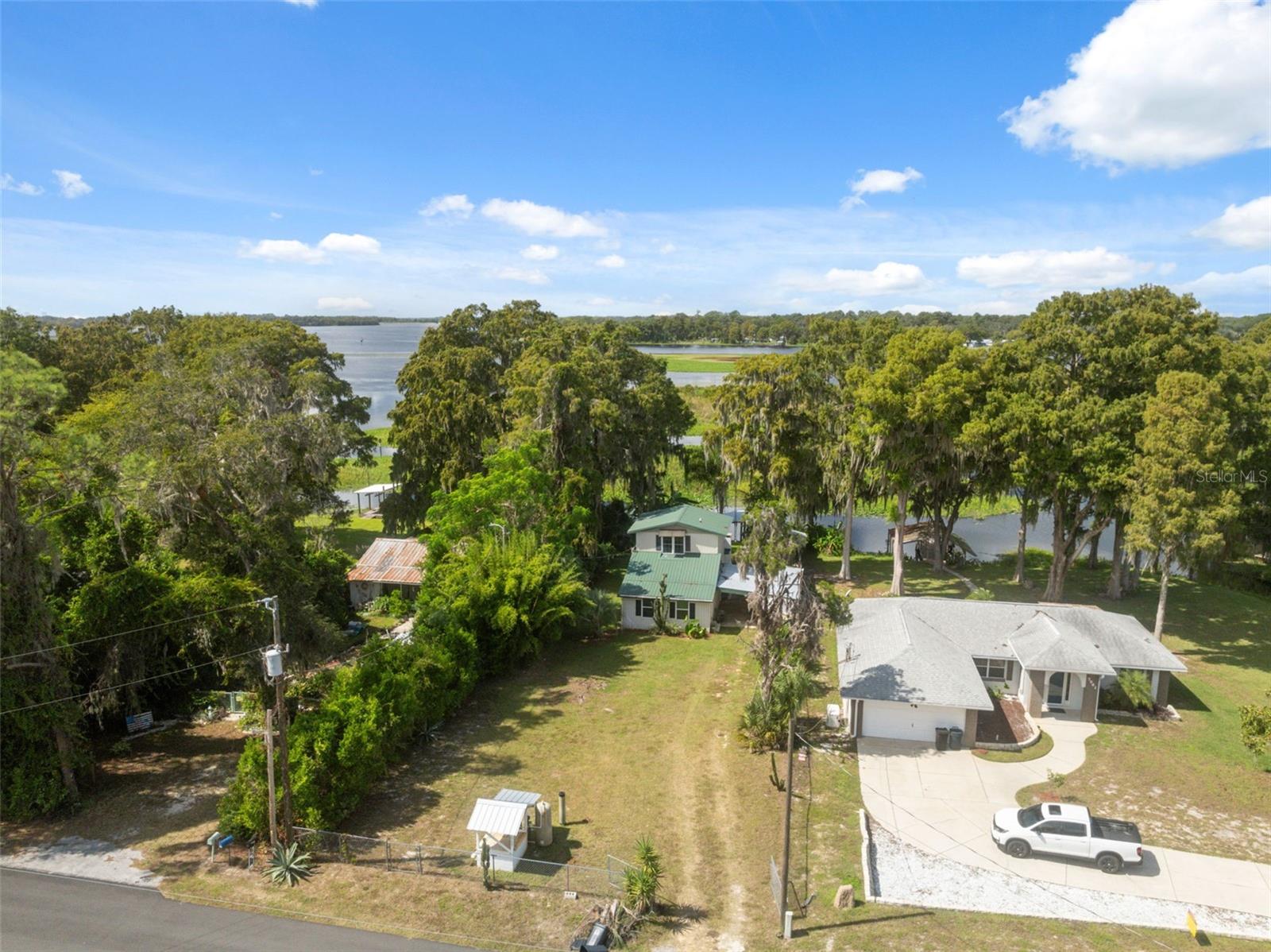 Listing photo id 51 for 7965 Riverbend Road