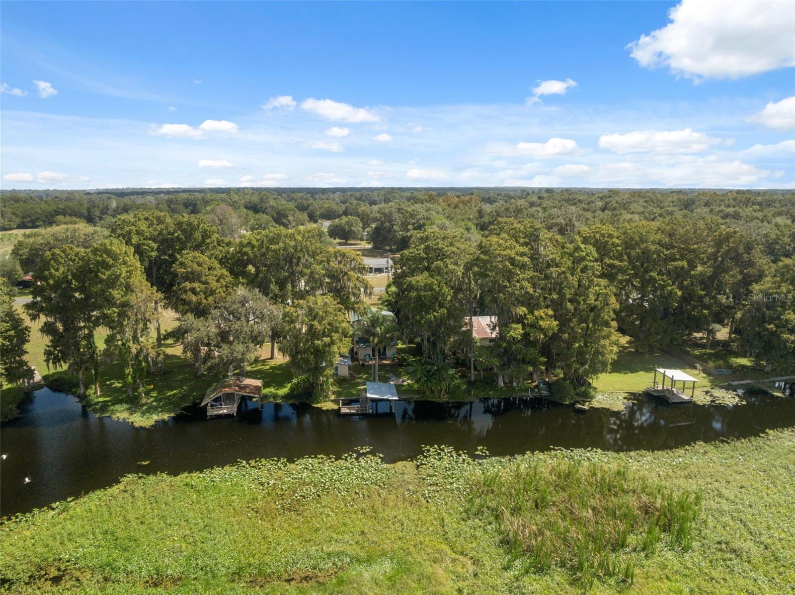 Listing photo id 52 for 7965 Riverbend Road