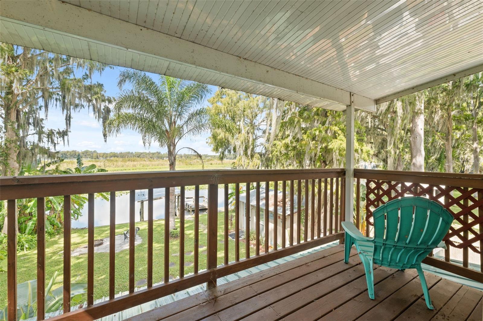 Listing photo id 6 for 7965 Riverbend Road