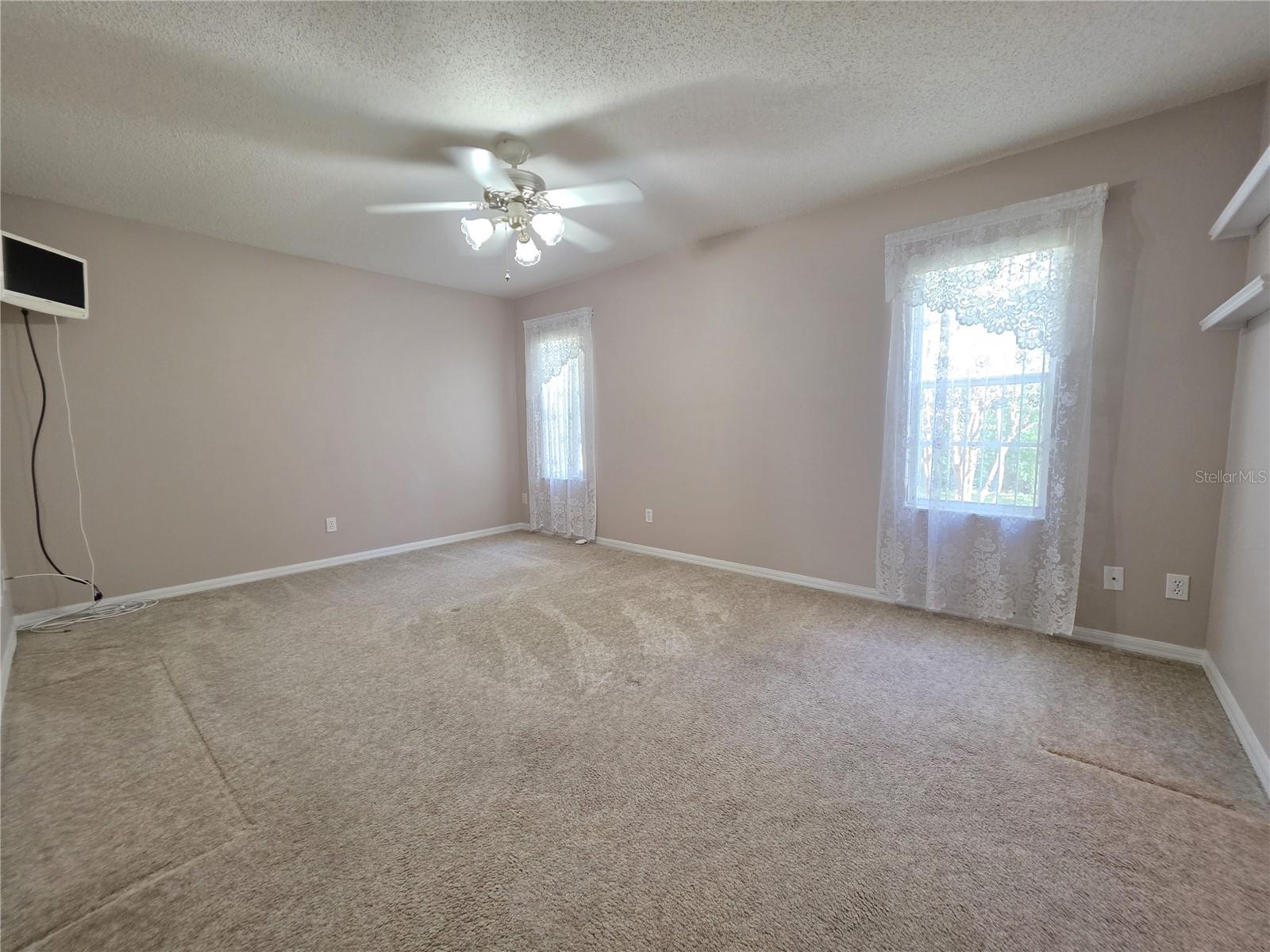 Image 15 of 47 For 2113 Waterview Terrace