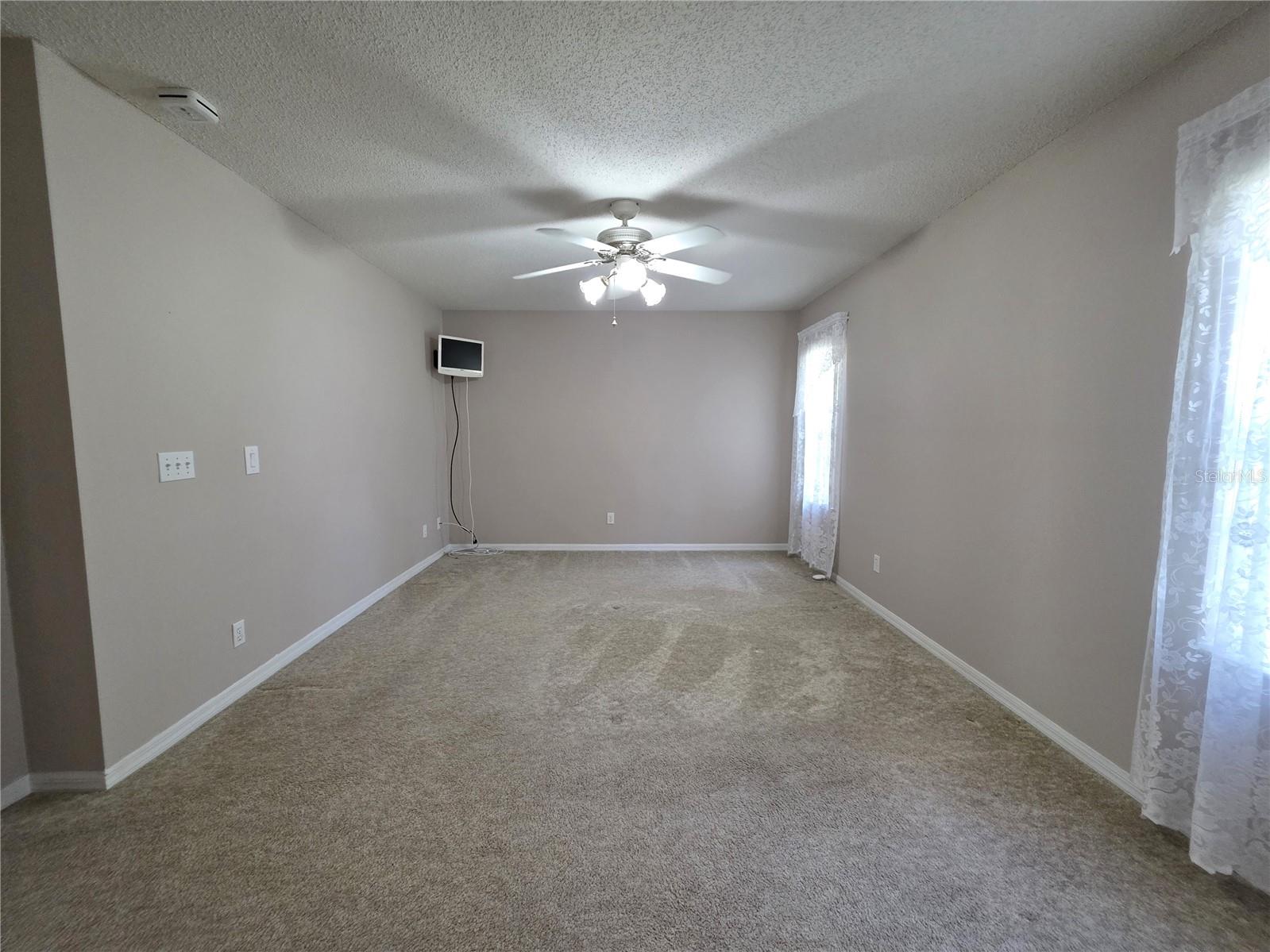 Image 16 of 47 For 2113 Waterview Terrace