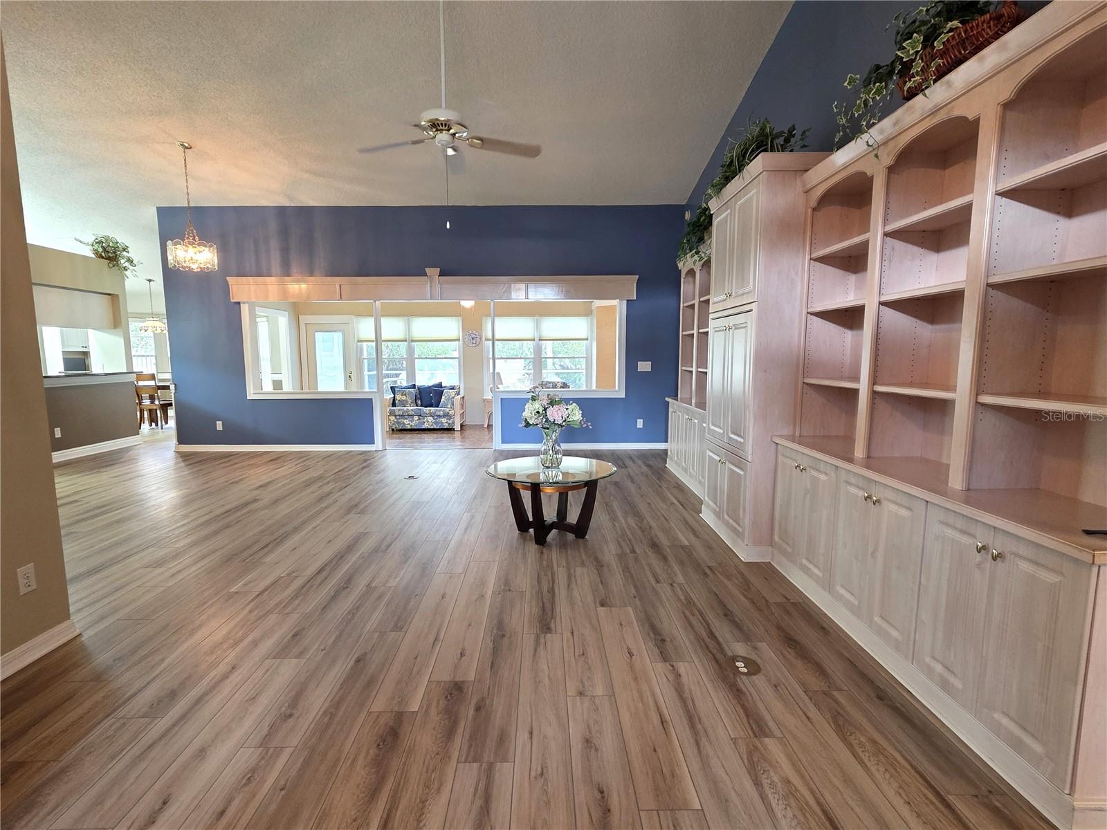 Image 2 of 47 For 2113 Waterview Terrace