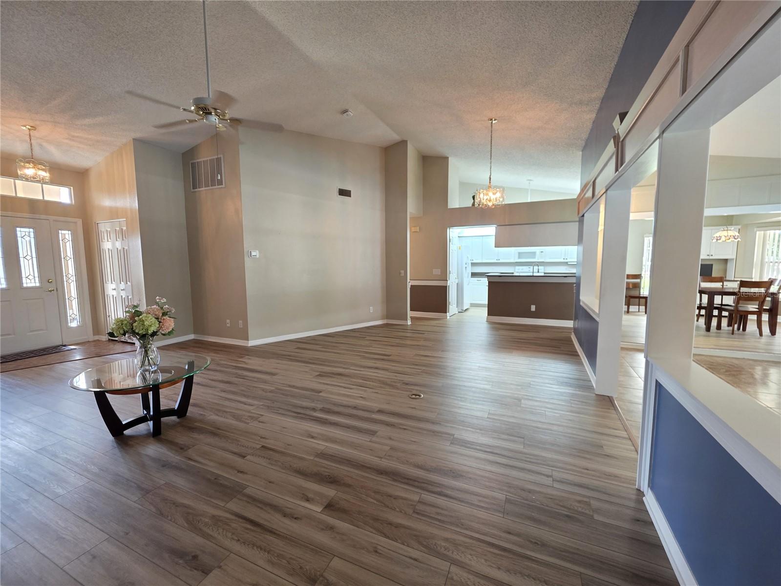 Image 21 of 47 For 2113 Waterview Terrace