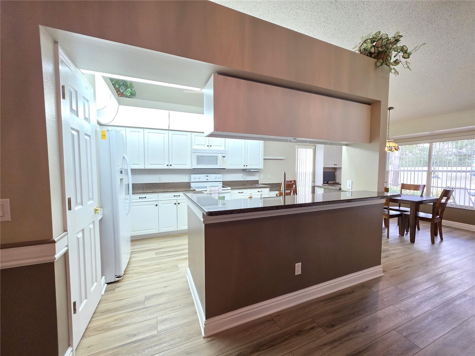 Image 6 of 47 For 2113 Waterview Terrace