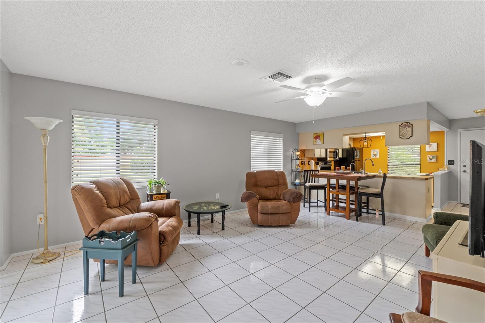 Image 17 of 33 For 7235 Greystone Drive F