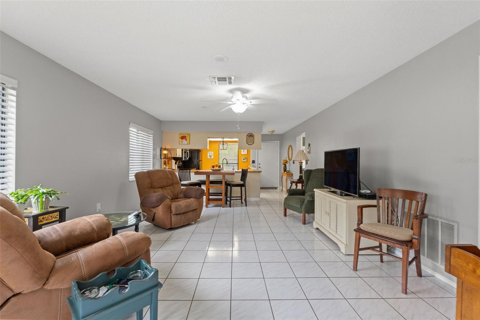 Image 18 of 33 For 7235 Greystone Drive F