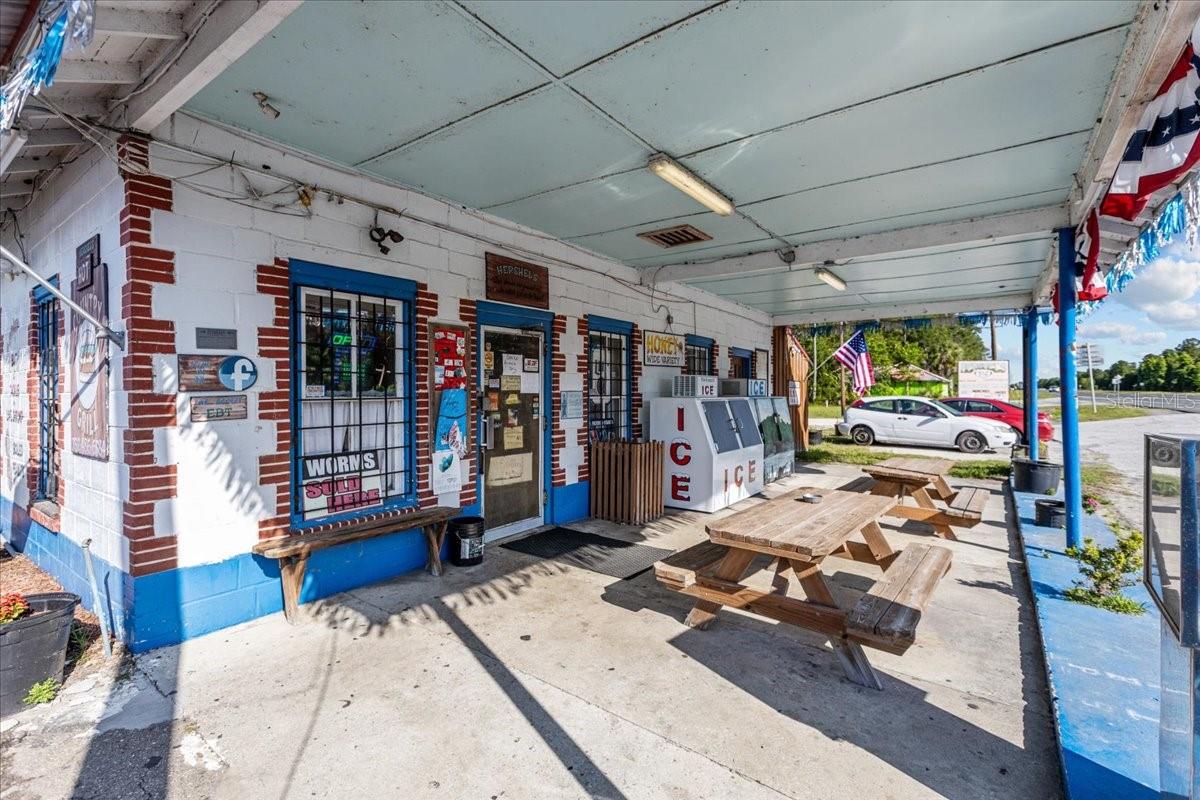 Image 4 of 35 For 190 Us Highway 19