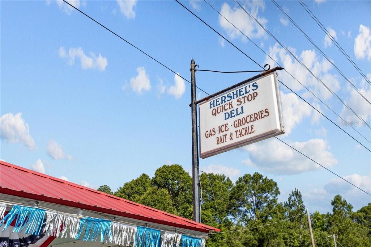 Image 7 of 35 For 190 Us Highway 19